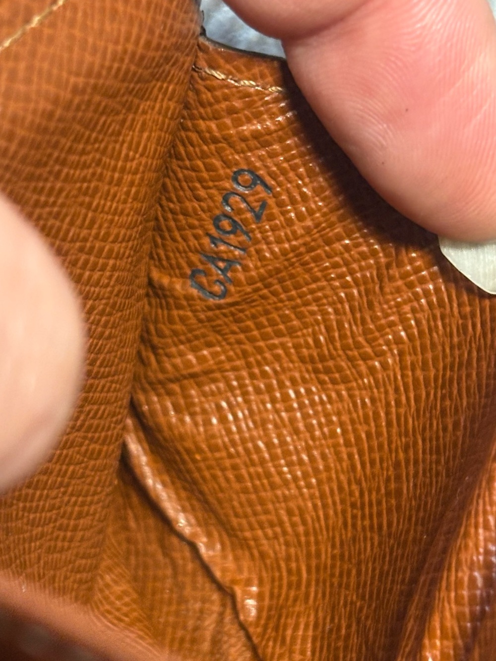 Authentic Louis Vuitton Monogram Canvas small Wallet - Picture 10 of 15